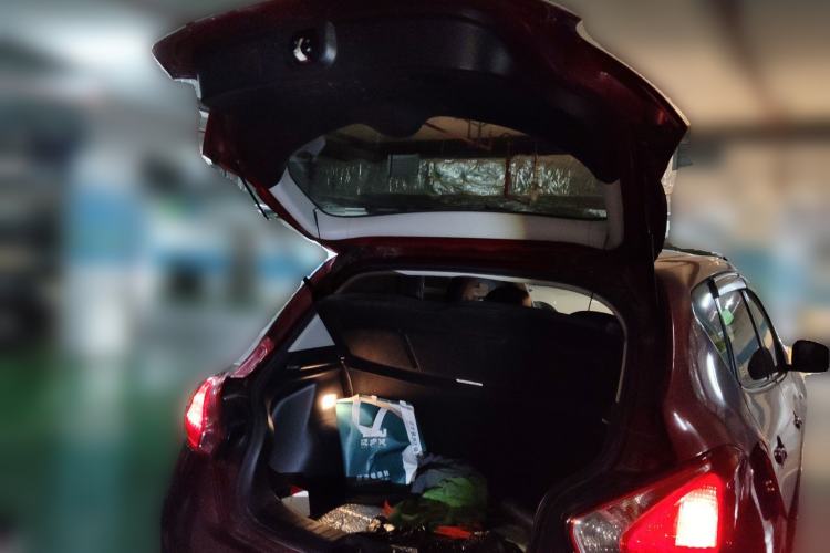 Used Nissan Tiida 2011 1.6L CVT Smart Version