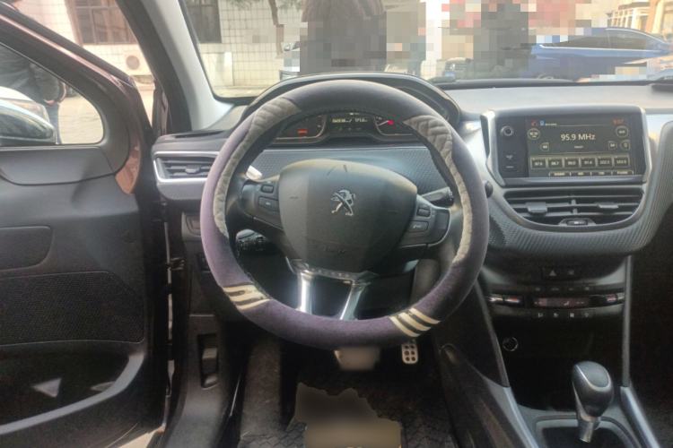 Used Peugeot 2008 2014 1.6L Automatic Excellence Edition
