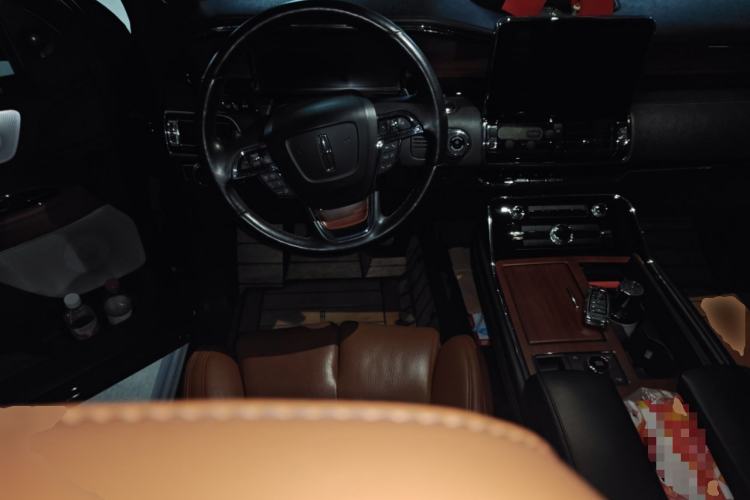 Used Lincoln Navigator 