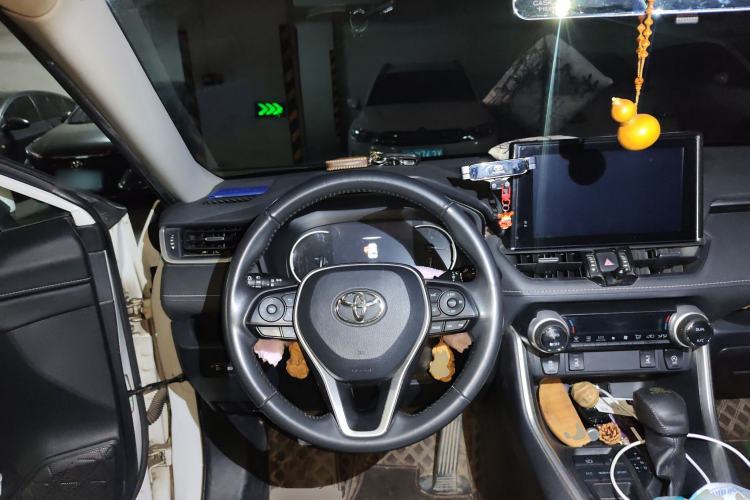 Used Toyota RAV4 2021 2.0L CVT Two-Wheel Drive Fashion PLUS Edition