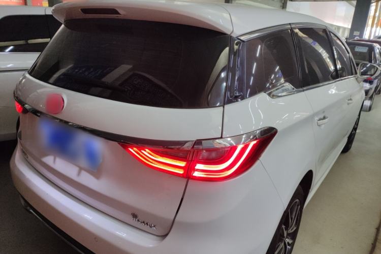 Used BYD Song MAX 2017 1.5T Automatic Smart Connect Luxury 7-Seater
