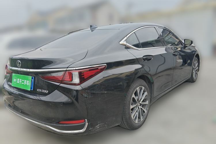 Used Lexus ES 2023 200 Excellence Edition
