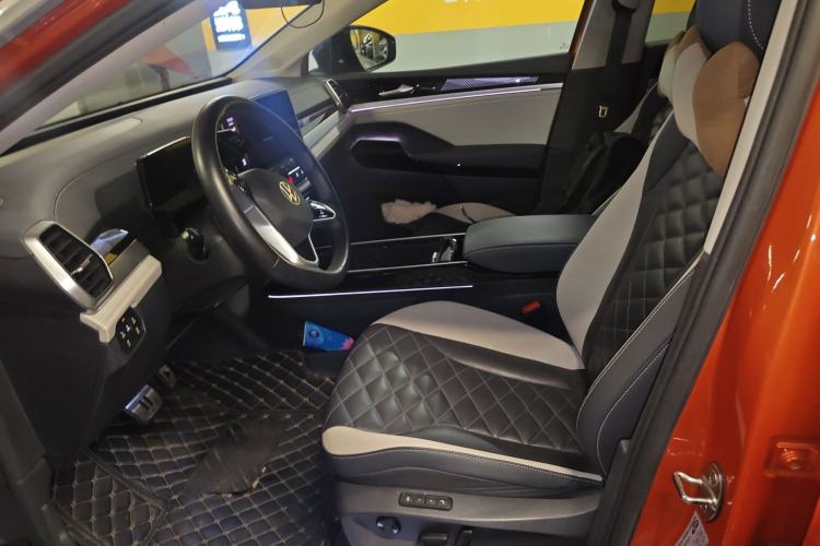 Used Volkswagen ID.6 CROZZ 2021 Long-Range PURE+ Edition Left Front Seat