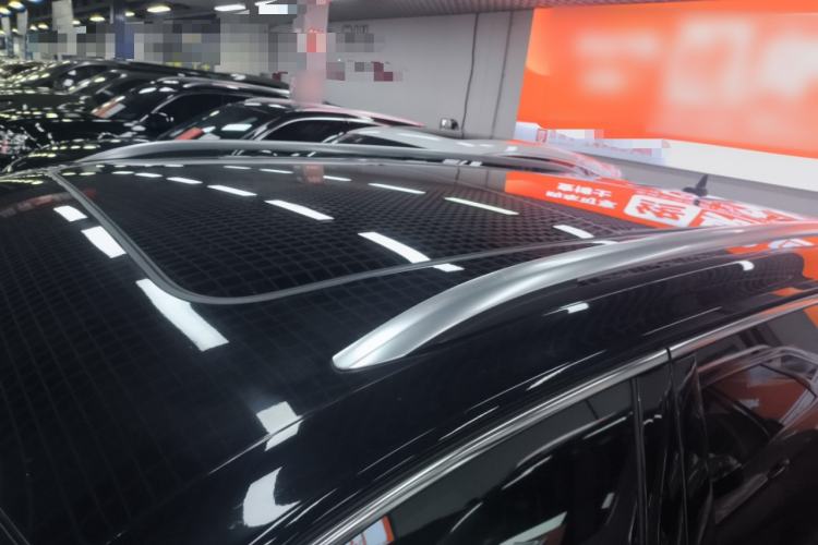 Used Volkswagen Tiguan L 2023 330TSI Automatic Two-Wheel Drive R-Line Flagship Edition Roof