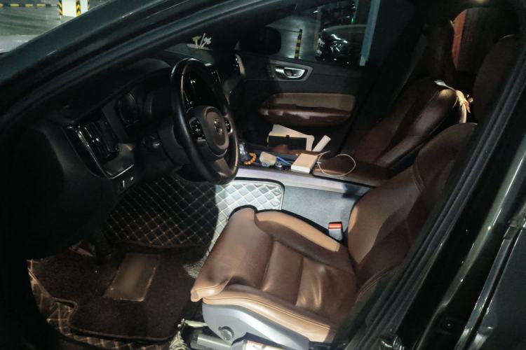 Used Volvo XC60 2021 T5 4x4 Smart Luxury Edition