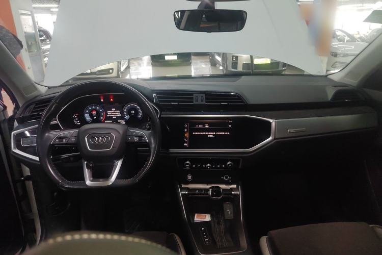 Used Audi Q3 2020 35 TFSI Fashion Dynamic Model
