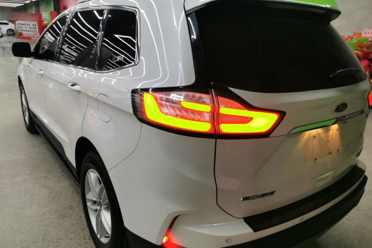 Used Ford Edge 2020 EcoBoost 245 Two-Wheel-Drive Titanium 5-Seater
