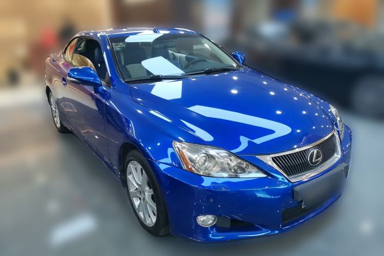 Used Lexus IS 2009 300C Front Right 45 Deg