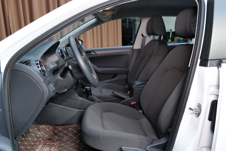 Used Volkswagen Jetta 2017 1.5L Automatic Fashion Model
