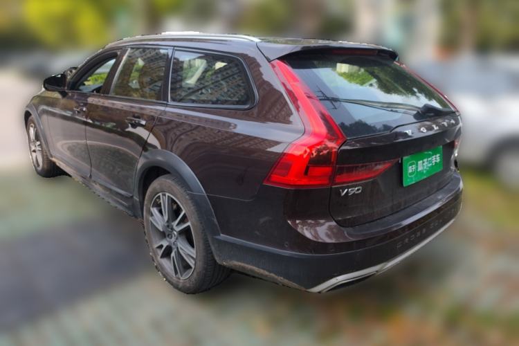 Used Volvo V90 2017 Cross Country T5 AWD Prestige Edition
