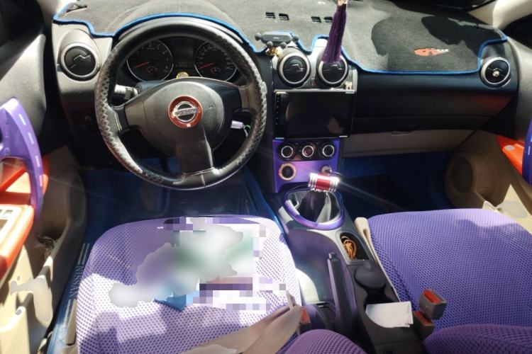 Used Nissan Qashqai 2011 1.6XE Wind 5MT 2WD Center Console