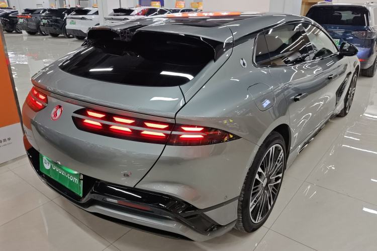 Used Denza Z9GT 2024 1100 Four-Wheel Drive Ultra Version
