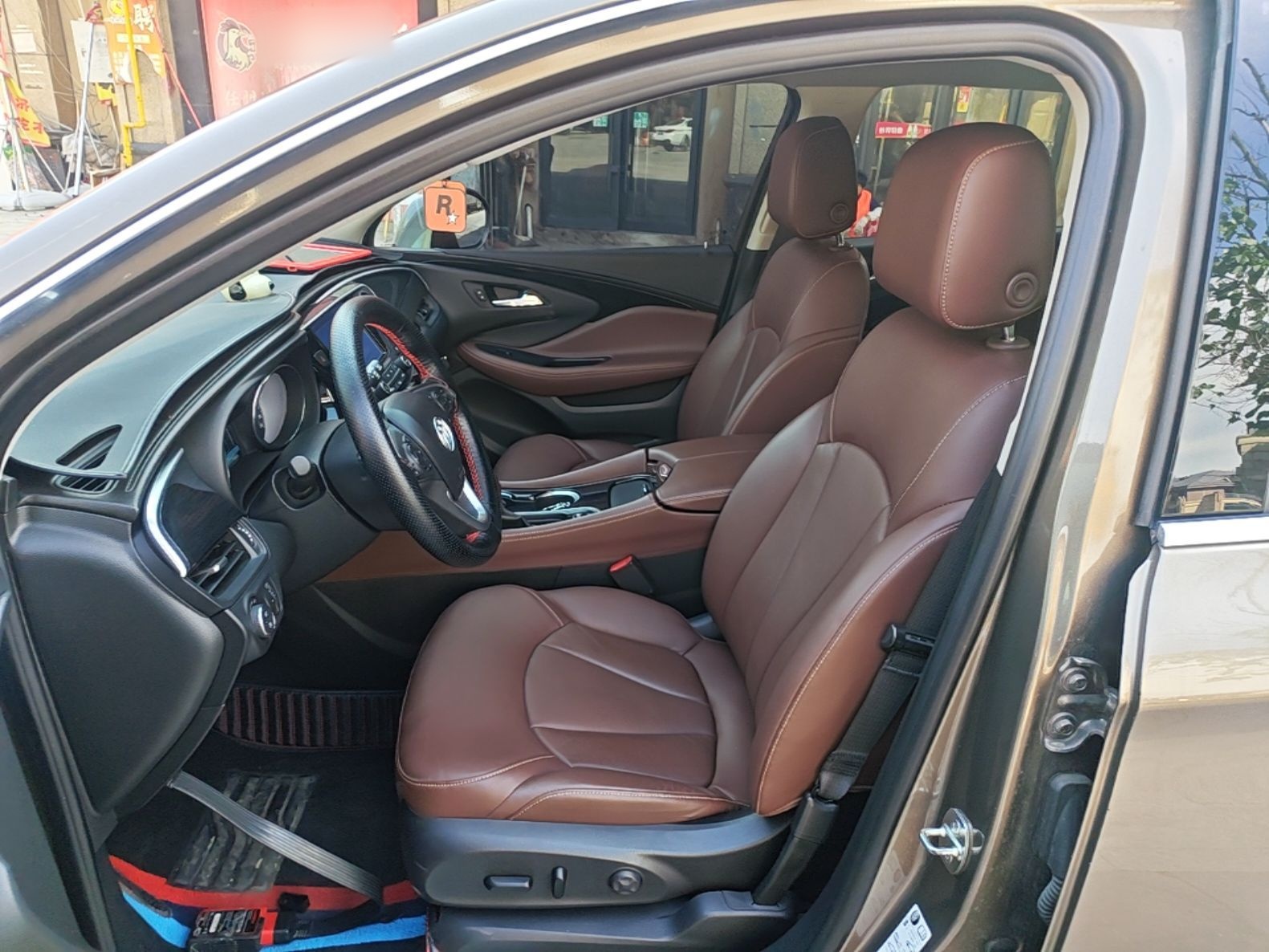 Vordere Reihe im Auto