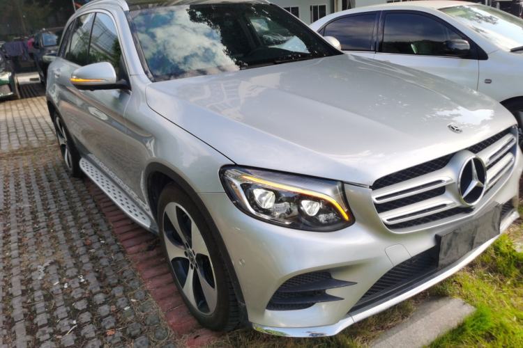 Used Mercedes-Benz GLC 2018 Refreshed GLC 300 4MATIC Dynamic Edition