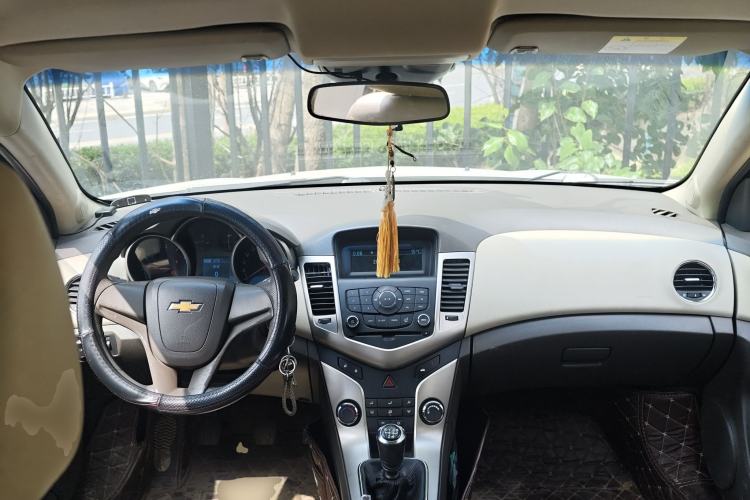 Used Chevrolet Cruze 2015 1.5L Classic SL MT
