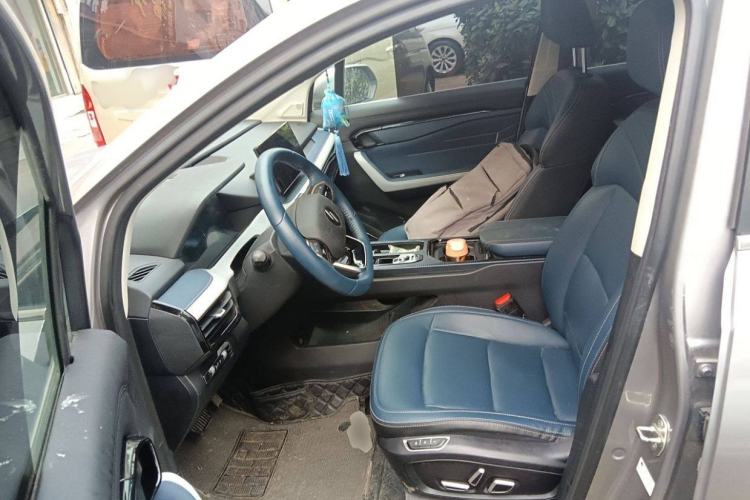 Used Livan Livan 9 2023 470 km Leading Edition