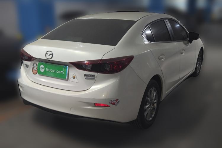 Used Mazda 3 Axela 2014 Sedan 1.5L Manual Comfort Model Rear Right 45 Deg