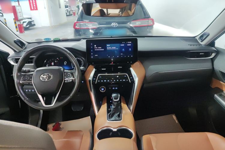 Used Toyota Venza 2022 2.0L CVT Four-Wheel Drive Supreme Edition Center Console