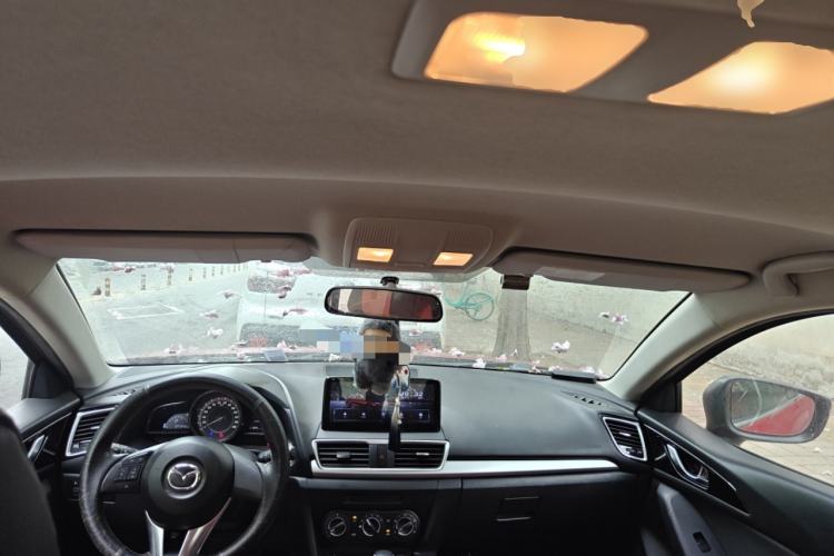 Used Mazda 3 Axela 2016 Sedan 1.5L Automatic Comfort Model Center Console