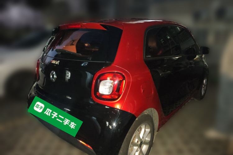 Used smart forfour 2018 1.0L 52 kW Dynamic Edition