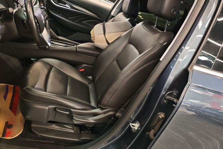 Used Buick Enclave 2020 28T Two-Wheel Drive Zhanqi Version Left Front Seat