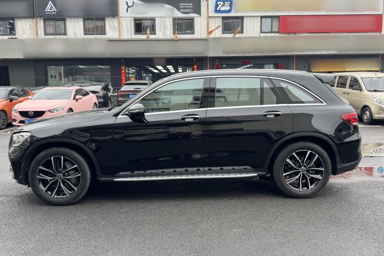 Used Mercedes-Benz GLC 2022 Second Facelift GLC 260 L 4MATIC Luxury Edition Exterior 4