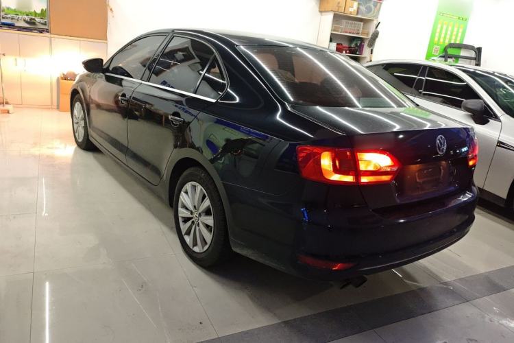 Used Volkswagen Sagitar 2014 Revised Version 1.4TSI Automatic Luxury Edition
