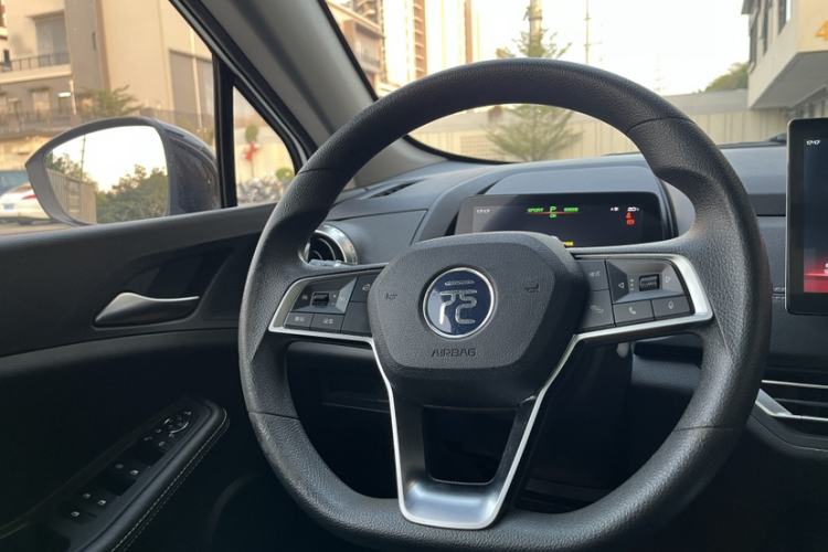 Used BYD Yuan New Energy 2019 EV360 Smart Connect Enjoyment Model