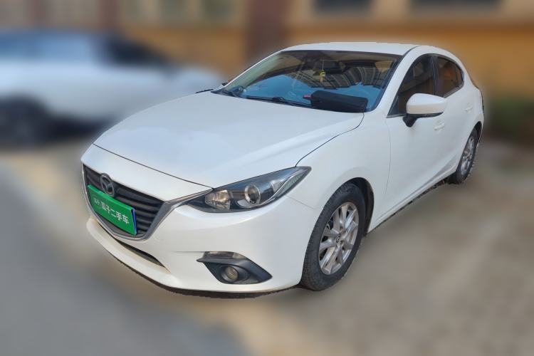 Used Mazda 3 Axela 2016 Hatchback 1.5L Automatic Comfort Model