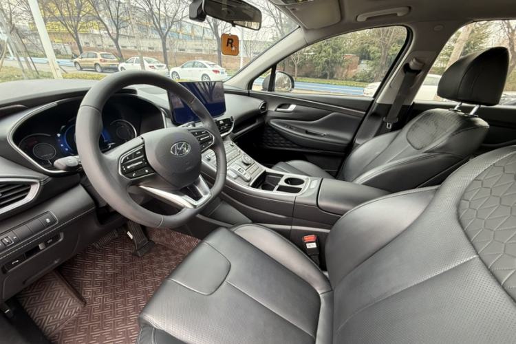 Used Hyundai Santa Fe 2023 Traveler 380T GDi Automatic Two-Wheel Drive GLX Elite Edition