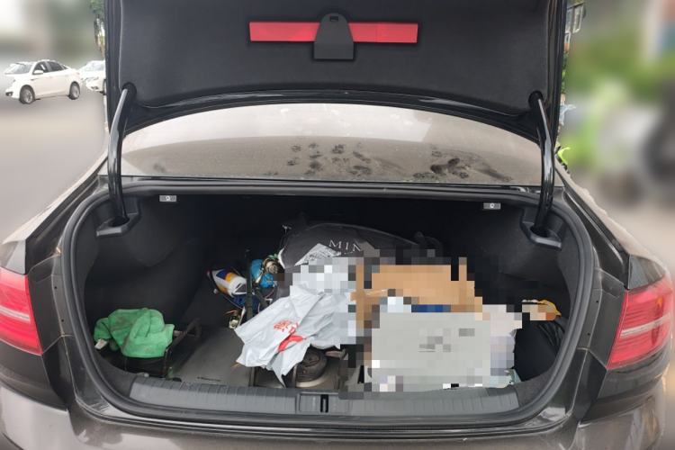 Used Volkswagen Magotan 2017 330TSI DSG Leading Model Trunk