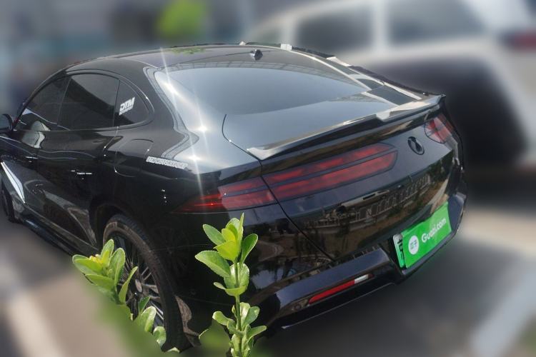 Used Denza Z9 2024 1100 km All-Wheel-Drive Ultra Version
