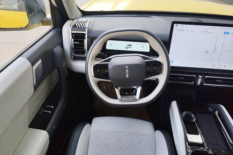 Used iCAR 03 2024 501km Four-wheel Drive Long-range Intelligent Driving Edition