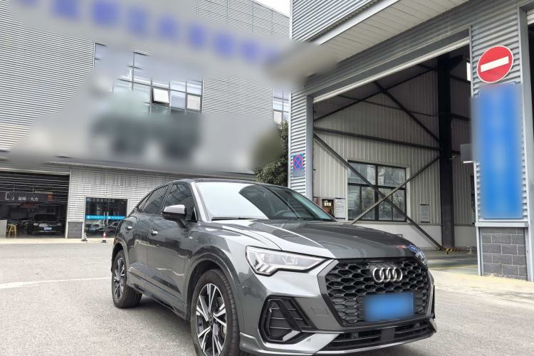 Used Audi Q3 Sportback 2023 40 TFSI Fashion Model
