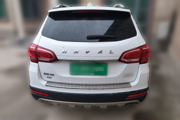 Used Haval H6 2015 Revised Version Sport Edition 1.5T Manual Transmission Two-Wheel Drive Elite Grade
