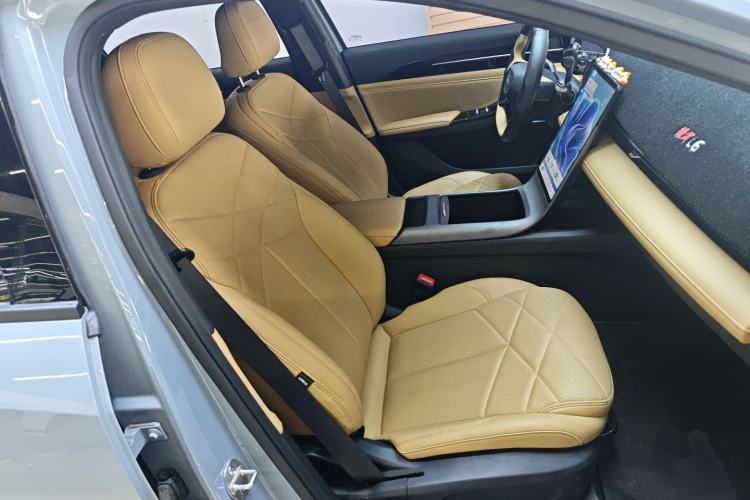 Used Geely Galaxy L6 2024 125km PLUS Dragon Edition