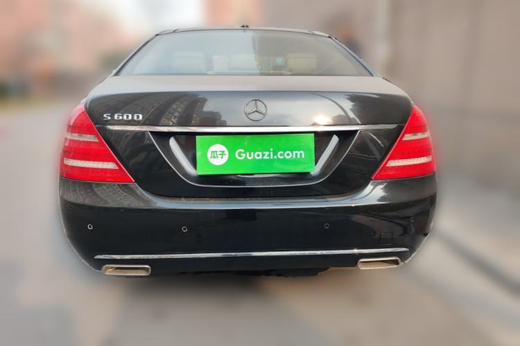 Used Mercedes-Benz S-Class 2010 S 350 L Luxury Model Rear