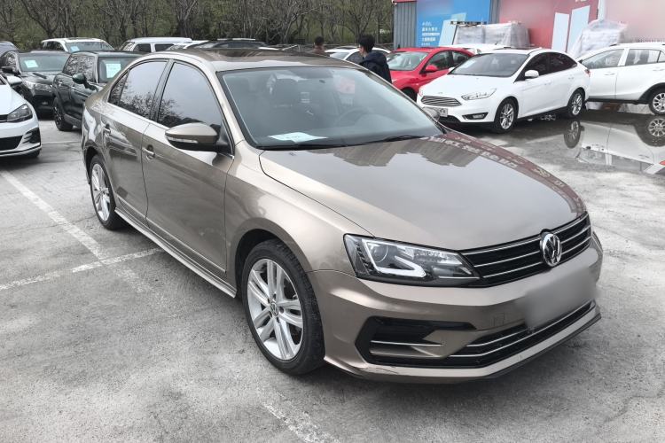 Used Volkswagen Sagitar 2018 280TSI DSG Ignite Edition Front Right 45 Deg