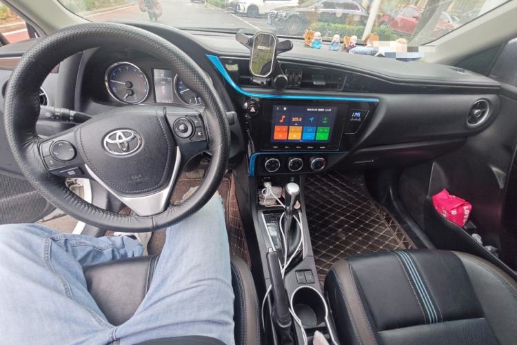 Used Toyota Levin 2018 185T CVT Luxury Edition China V Standard Center Console