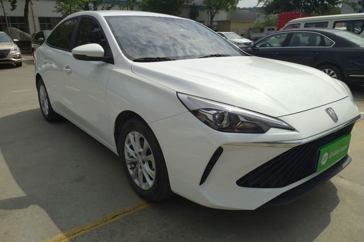 Used Roewe i5 2023 1.5L Manual Comfort Edition Front Right 45 Deg