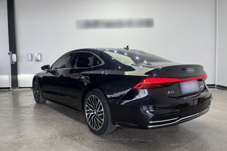 Used Audi A7L 2024 45TFSI S-line Dream-Building Edition Flow Crystal Package