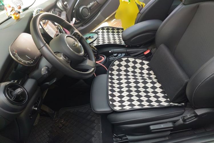 Used MINI 2022 1.5T COOPER Artist
