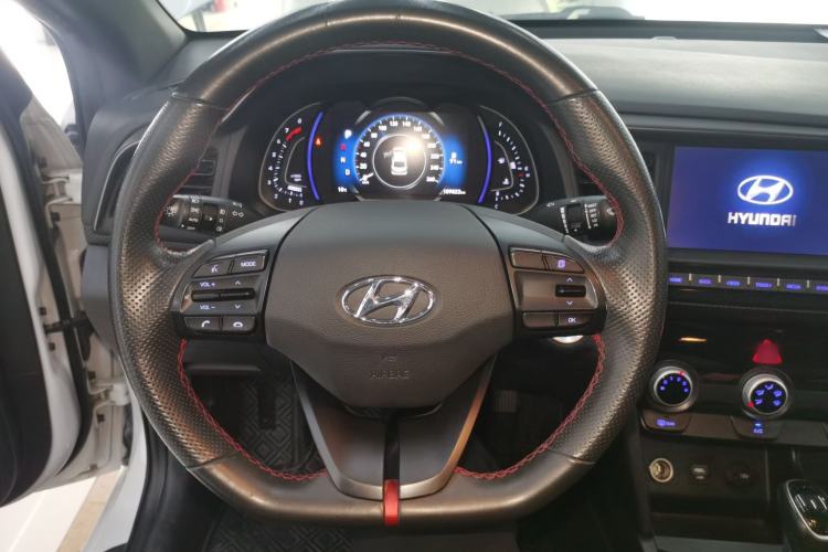 Used Hyundai Elantra (6th Generation / Lingdong) 2019 1.4T Dual-Clutch Xuan Dong · Dynamic Model Steering Wheel