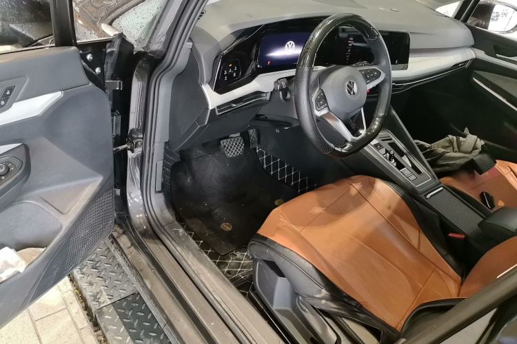 Used Volkswagen Golf 2021 280TSI DSG Pro Driver Seat