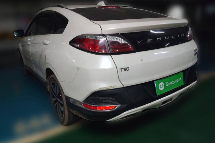 Used Venucia T90 2018 2.0L CVT Smart Connect Luxury Edition China V Standard