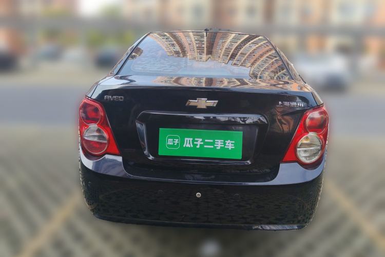 Used Chevrolet Aveo Sonic 2011 Sedan 1.4L MT SL
