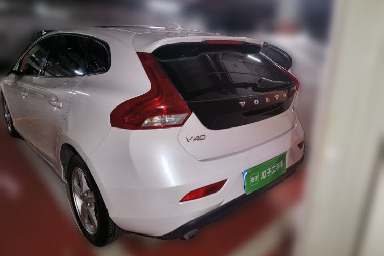 Used Volvo V40 2016 T3 Zhiyi Edition
