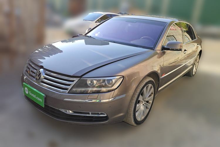 Used Volkswagen Phaeton 2011 4.2L V8 4-seat Extended-Range Individual Edition