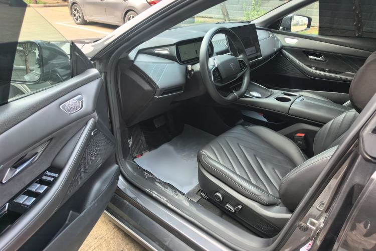 Used Deepal SL03 2024 530 Plus Pure Electric Version Driver Seat