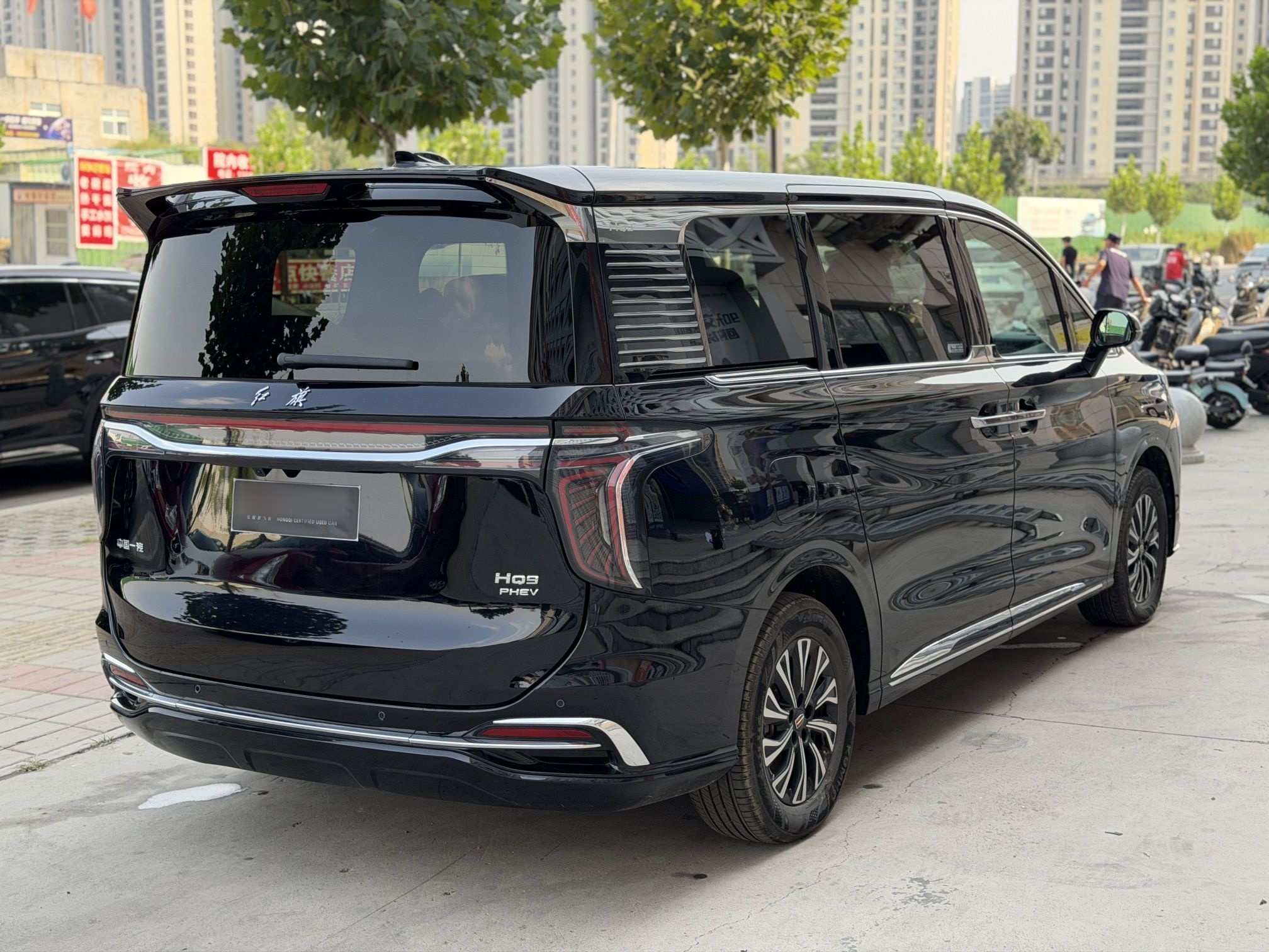 Hongqi HQ9 PHEV 2024 2.0T Four-Wheel Drive Business Edition — снимка 14